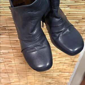 Miz Mooz Women's Navy Ankle Boots